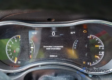 2018 Jeep Grand Cherokee Altitude 4X2 z USA, uszkodzony, nr VIN 1C4RJEAG9JC512630